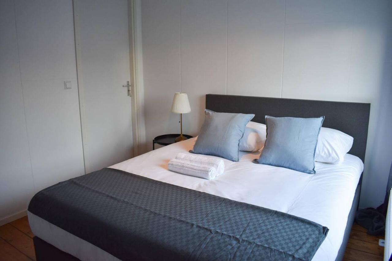 Private 4P Top Floor - Hostel Apartment أمستردام المظهر الخارجي الصورة